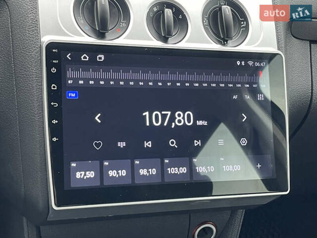 Синий Фольксваген Туран, объемом двигателя 1.6 л и пробегом 233 тыс. км за 6500 $, фото 56 на Automoto.ua