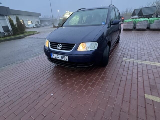 Синий Фольксваген Туран, объемом двигателя 1.9 л и пробегом 400 тыс. км за 2400 $, фото 2 на Automoto.ua