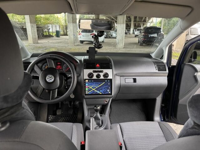 Синий Фольксваген Туран, объемом двигателя 1.6 л и пробегом 233 тыс. км за 4300 $, фото 6 на Automoto.ua