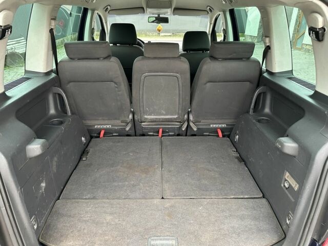 Синий Фольксваген Туран, объемом двигателя 2 л и пробегом 468 тыс. км за 3999 $, фото 21 на Automoto.ua