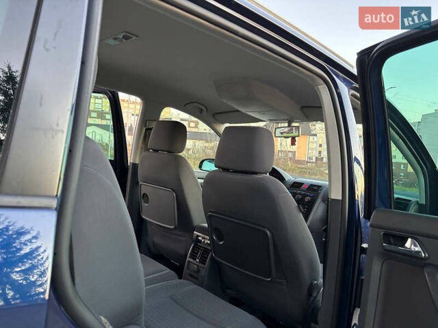 Синий Фольксваген Туран, объемом двигателя 1.6 л и пробегом 251 тыс. км за 6700 $, фото 31 на Automoto.ua