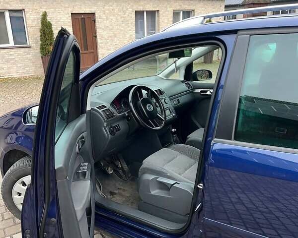 Синий Фольксваген Туран, объемом двигателя 1.6 л и пробегом 204 тыс. км за 6200 $, фото 17 на Automoto.ua