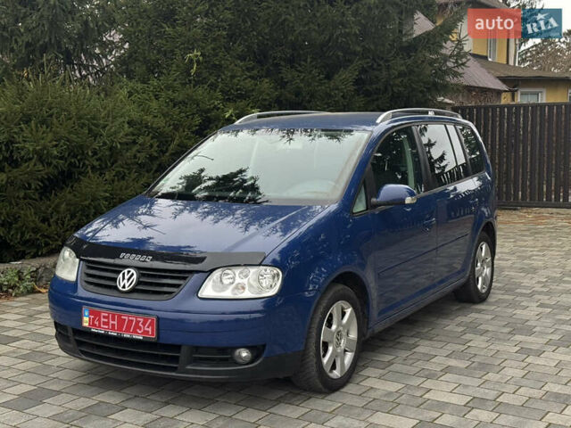 Синій Фольксваген Туран, об'ємом двигуна 1.6 л та пробігом 203 тис. км за 5900 $, фото 2 на Automoto.ua