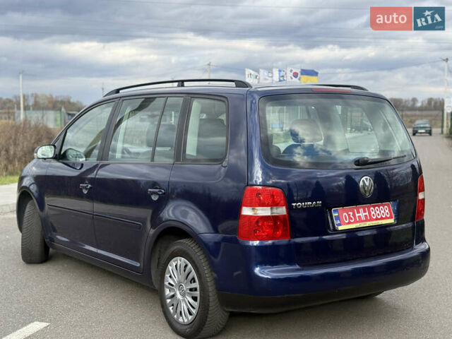 Синій Фольксваген Туран, об'ємом двигуна 1.6 л та пробігом 221 тис. км за 6200 $, фото 12 на Automoto.ua
