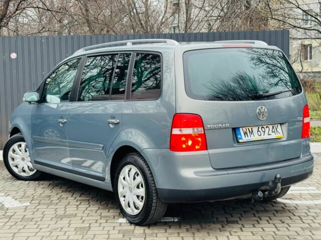 Синий Фольксваген Туран, объемом двигателя 2 л и пробегом 257 тыс. км за 3450 $, фото 3 на Automoto.ua