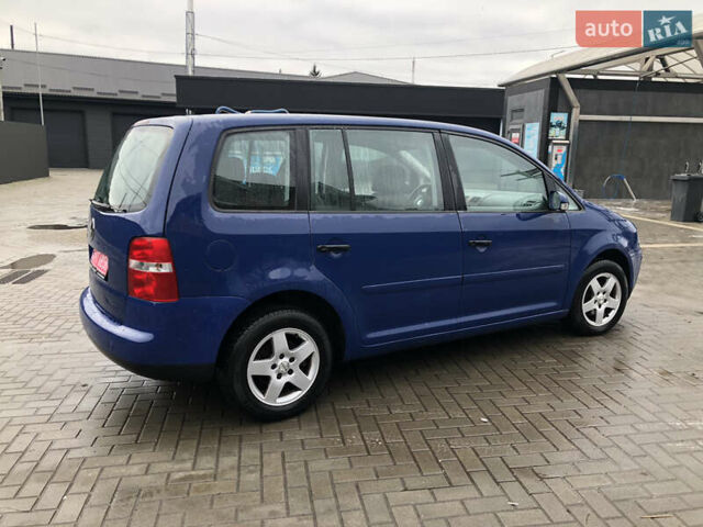 Синий Фольксваген Туран, объемом двигателя 1.6 л и пробегом 255 тыс. км за 5500 $, фото 18 на Automoto.ua