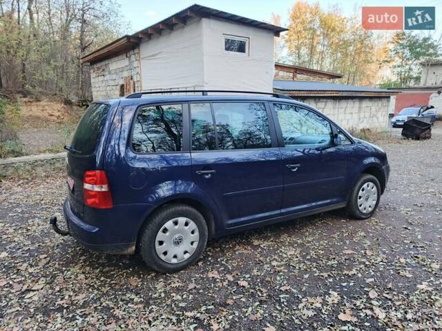 Синий Фольксваген Туран, объемом двигателя 1.6 л и пробегом 223 тыс. км за 6200 $, фото 17 на Automoto.ua