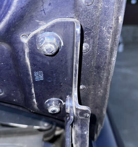 Синій Фольксваген Туран, об'ємом двигуна 1.6 л та пробігом 282 тис. км за 6500 $, фото 48 на Automoto.ua