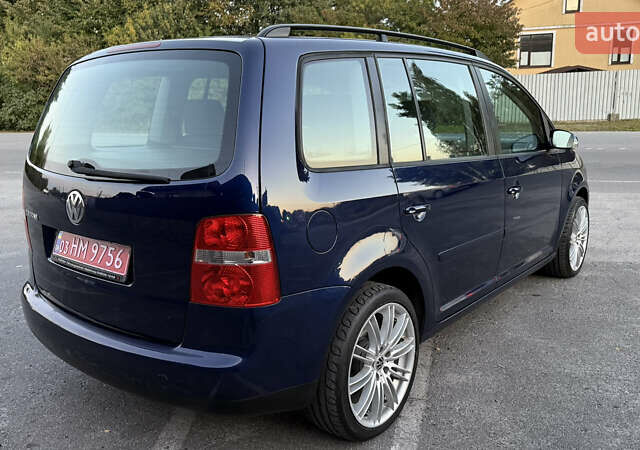 Синій Фольксваген Туран, об'ємом двигуна 1.6 л та пробігом 282 тис. км за 6500 $, фото 9 на Automoto.ua