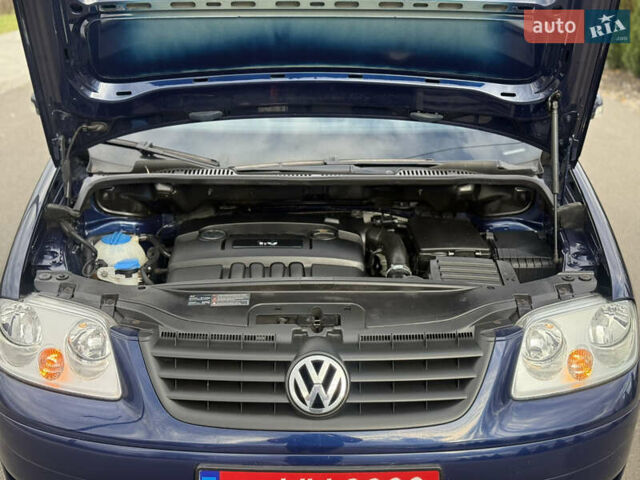 Синій Фольксваген Туран, об'ємом двигуна 1.6 л та пробігом 221 тис. км за 6200 $, фото 27 на Automoto.ua