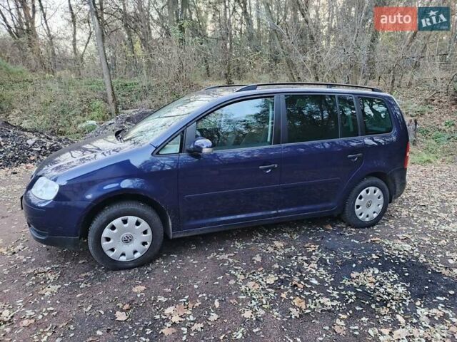 Синий Фольксваген Туран, объемом двигателя 1.6 л и пробегом 223 тыс. км за 6200 $, фото 8 на Automoto.ua