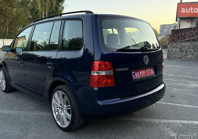 Синій Фольксваген Туран, об'ємом двигуна 1.6 л та пробігом 282 тис. км за 6500 $, фото 7 на Automoto.ua
