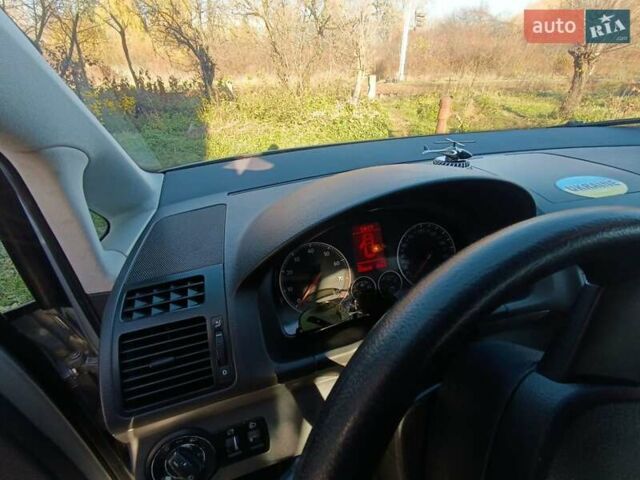 Синий Фольксваген Туран, объемом двигателя 1.4 л и пробегом 233 тыс. км за 5799 $, фото 3 на Automoto.ua