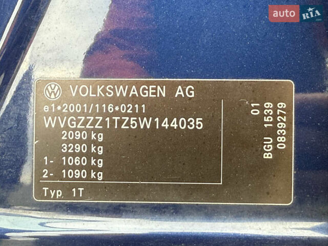 Синій Фольксваген Туран, об'ємом двигуна 1.6 л та пробігом 221 тис. км за 6200 $, фото 31 на Automoto.ua