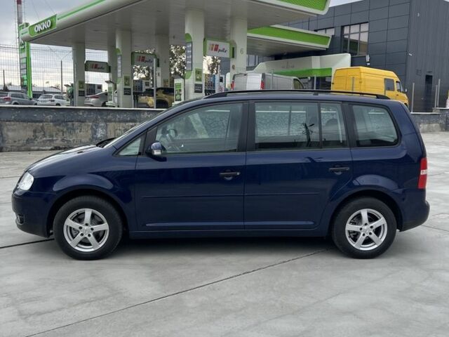 Синий Фольксваген Туран, объемом двигателя 1.6 л и пробегом 247 тыс. км за 7200 $, фото 11 на Automoto.ua