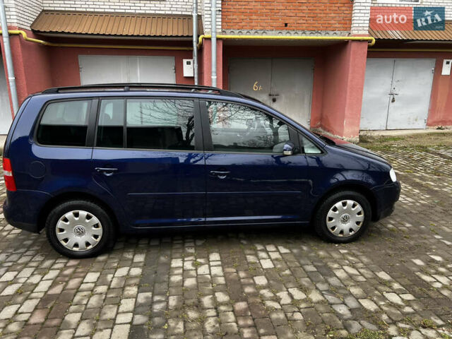 Синий Фольксваген Туран, объемом двигателя 0 л и пробегом 278 тыс. км за 6100 $, фото 1 на Automoto.ua