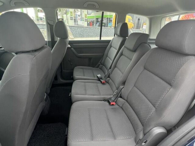 Синий Фольксваген Туран, объемом двигателя 1.6 л и пробегом 247 тыс. км за 7200 $, фото 18 на Automoto.ua