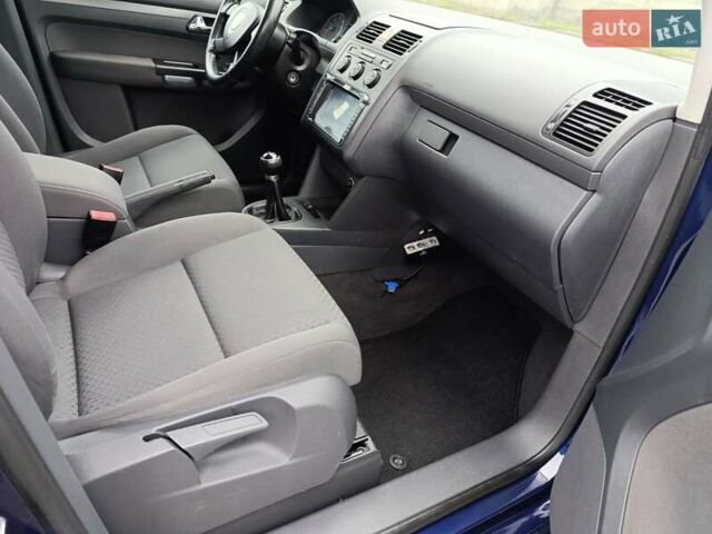 Синий Фольксваген Туран, объемом двигателя 1.6 л и пробегом 227 тыс. км за 5999 $, фото 11 на Automoto.ua