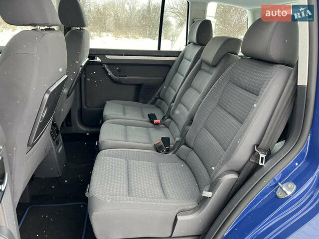 Синій Фольксваген Туран, об'ємом двигуна 1.6 л та пробігом 170 тис. км за 5800 $, фото 25 на Automoto.ua