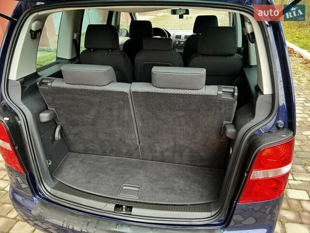 Синий Фольксваген Туран, объемом двигателя 0 л и пробегом 278 тыс. км за 6100 $, фото 19 на Automoto.ua