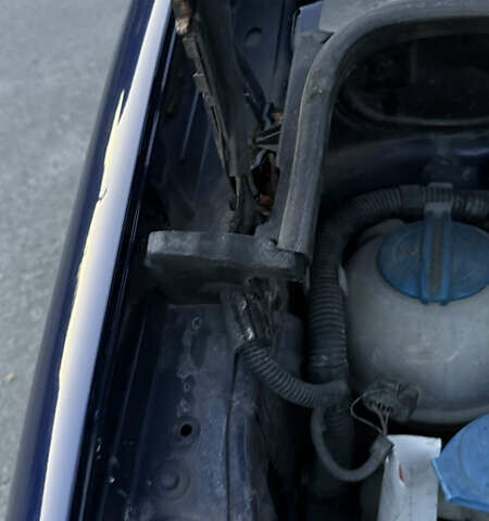 Синій Фольксваген Туран, об'ємом двигуна 1.6 л та пробігом 282 тис. км за 6500 $, фото 49 на Automoto.ua