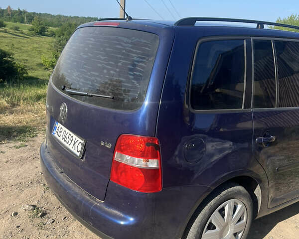Синій Фольксваген Туран, об'ємом двигуна 1.6 л та пробігом 210 тис. км за 5700 $, фото 3 на Automoto.ua