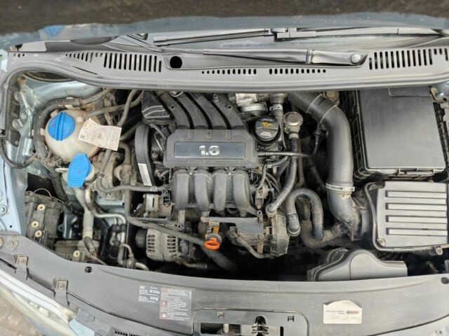 Синий Фольксваген Туран, объемом двигателя 1.6 л и пробегом 205 тыс. км за 5950 $, фото 10 на Automoto.ua