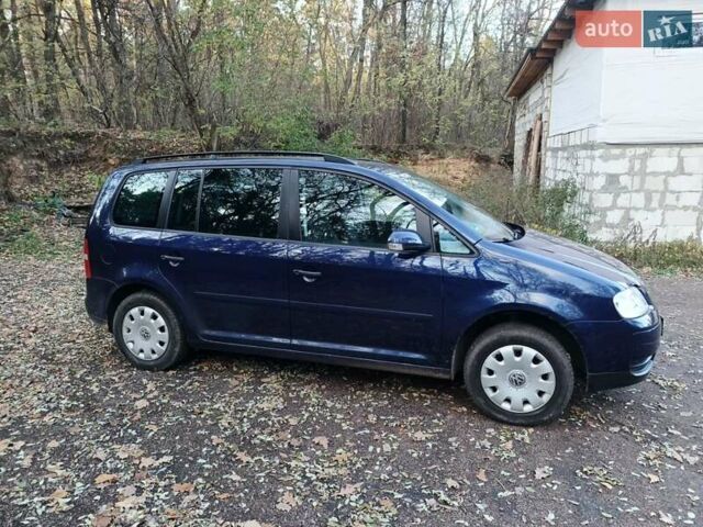 Синий Фольксваген Туран, объемом двигателя 1.6 л и пробегом 223 тыс. км за 6200 $, фото 19 на Automoto.ua