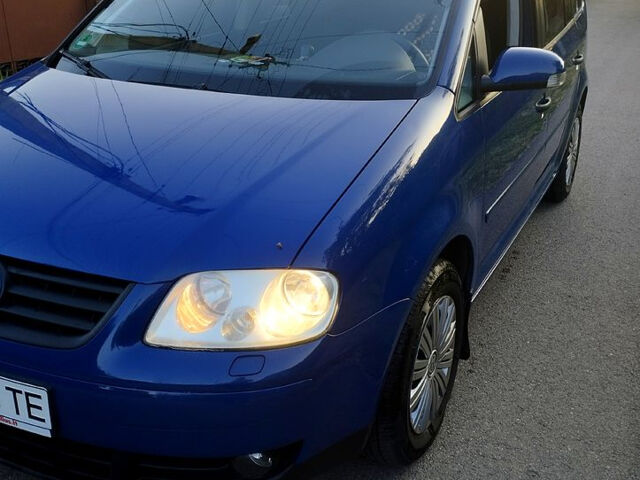 Синій Фольксваген Туран, об'ємом двигуна 1.9 л та пробігом 273 тис. км за 5700 $, фото 8 на Automoto.ua