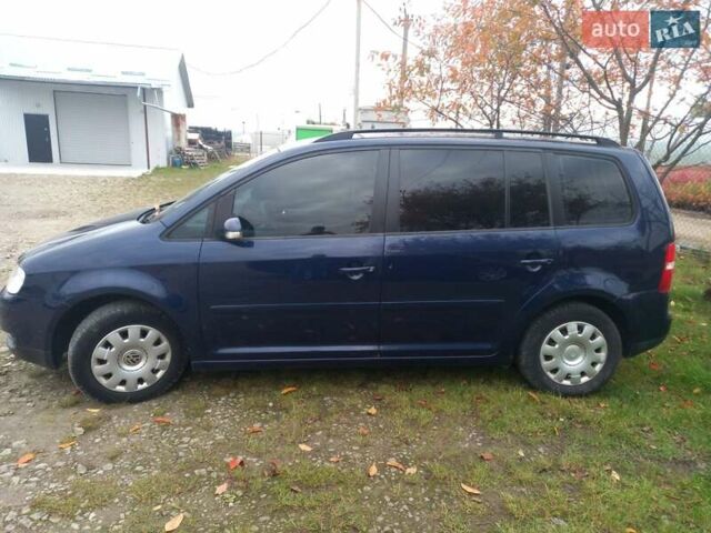 Синий Фольксваген Туран, объемом двигателя 1.6 л и пробегом 283 тыс. км за 6100 $, фото 9 на Automoto.ua