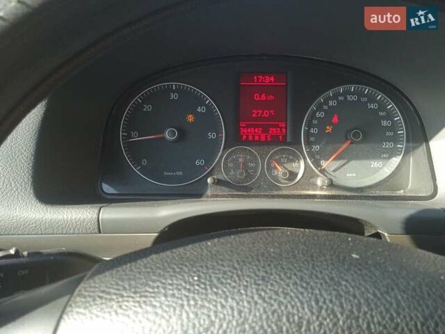 Синий Фольксваген Туран, объемом двигателя 0 л и пробегом 350 тыс. км за 6700 $, фото 11 на Automoto.ua