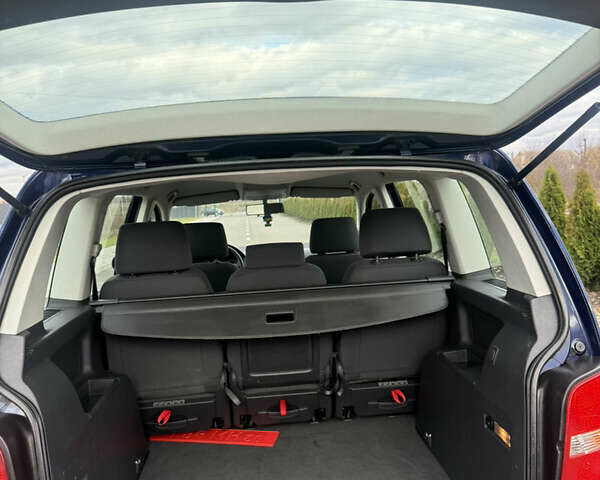 Синій Фольксваген Туран, об'ємом двигуна 1.6 л та пробігом 221 тис. км за 6200 $, фото 33 на Automoto.ua