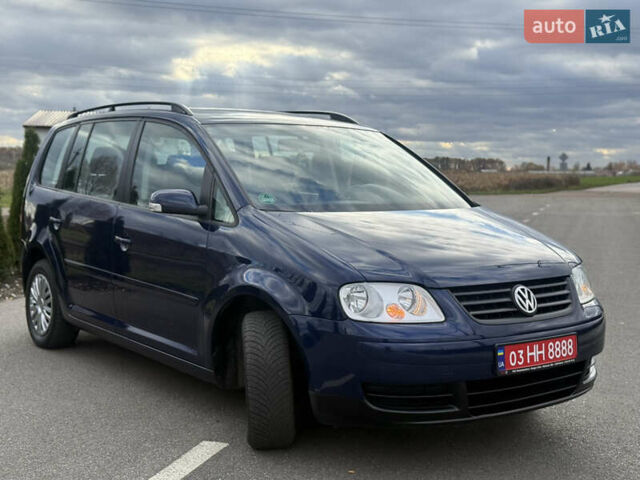 Синій Фольксваген Туран, об'ємом двигуна 1.6 л та пробігом 221 тис. км за 6200 $, фото 3 на Automoto.ua