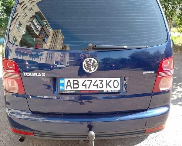 Синій Фольксваген Туран, об'ємом двигуна 1.98 л та пробігом 240 тис. км за 7500 $, фото 4 на Automoto.ua
