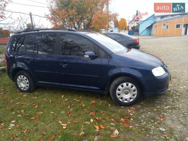 Синий Фольксваген Туран, объемом двигателя 1.6 л и пробегом 283 тыс. км за 6100 $, фото 7 на Automoto.ua