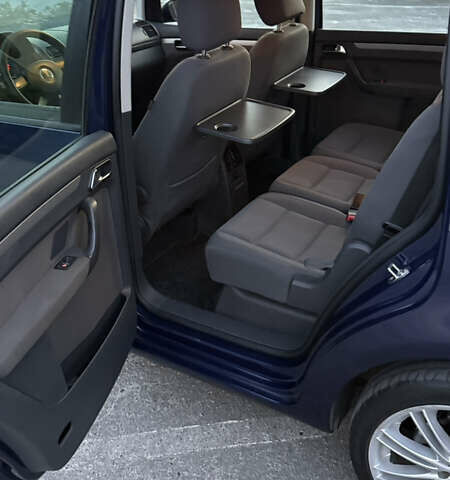 Синій Фольксваген Туран, об'ємом двигуна 1.6 л та пробігом 282 тис. км за 6500 $, фото 28 на Automoto.ua