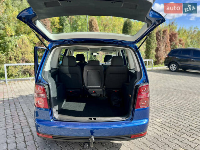 Синий Фольксваген Туран, объемом двигателя 1.4 л и пробегом 260 тыс. км за 6750 $, фото 60 на Automoto.ua