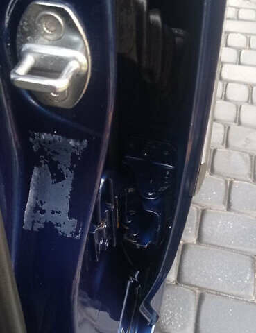 Синий Фольксваген Туран, объемом двигателя 1.4 л и пробегом 237 тыс. км за 6000 $, фото 55 на Automoto.ua