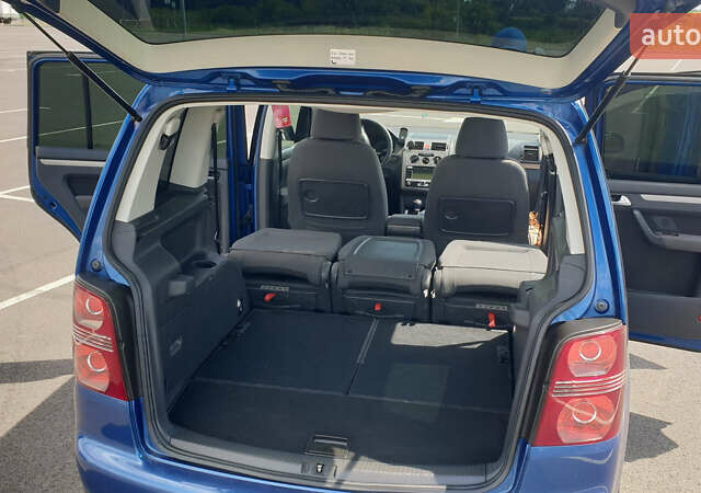 Синій Фольксваген Туран, об'ємом двигуна 1.4 л та пробігом 280 тис. км за 5888 $, фото 14 на Automoto.ua