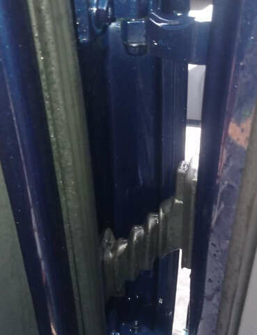 Синий Фольксваген Туран, объемом двигателя 1.4 л и пробегом 237 тыс. км за 6000 $, фото 56 на Automoto.ua