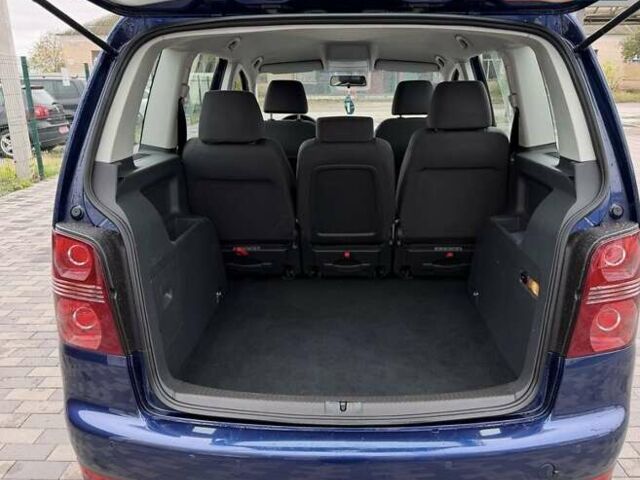 Синий Фольксваген Туран, объемом двигателя 1.4 л и пробегом 203 тыс. км за 6700 $, фото 15 на Automoto.ua