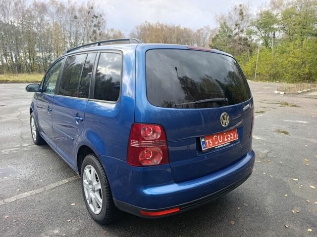 Синий Фольксваген Туран, объемом двигателя 1.6 л и пробегом 246 тыс. км за 7450 $, фото 3 на Automoto.ua