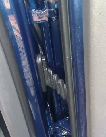 Синий Фольксваген Туран, объемом двигателя 1.4 л и пробегом 237 тыс. км за 6000 $, фото 58 на Automoto.ua