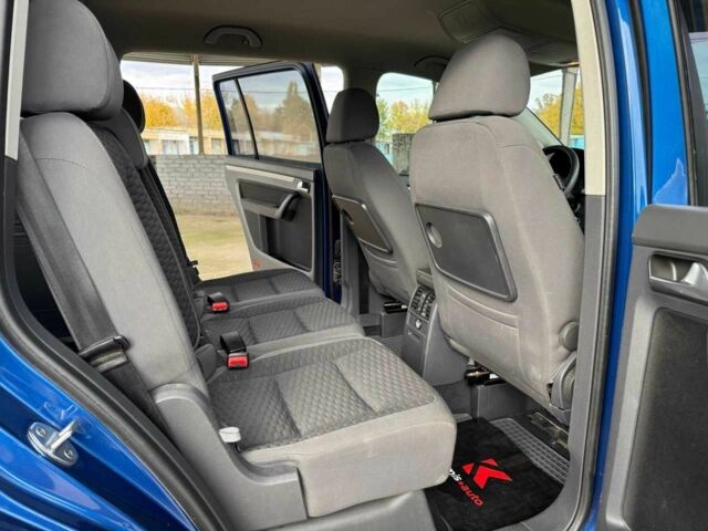 Синий Фольксваген Туран, объемом двигателя 1.4 л и пробегом 241 тыс. км за 6399 $, фото 19 на Automoto.ua