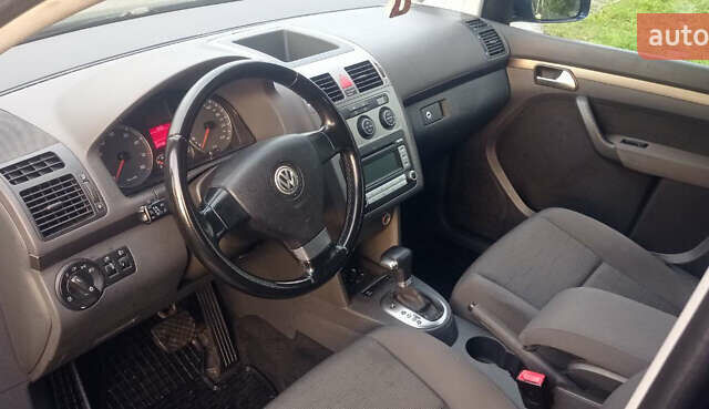 Синий Фольксваген Туран, объемом двигателя 1.4 л и пробегом 237 тыс. км за 6000 $, фото 49 на Automoto.ua