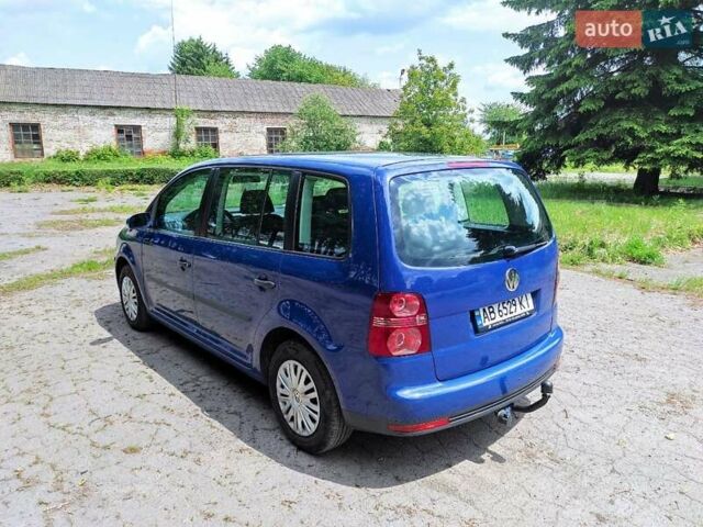 Синий Фольксваген Туран, объемом двигателя 1.6 л и пробегом 267 тыс. км за 6700 $, фото 6 на Automoto.ua