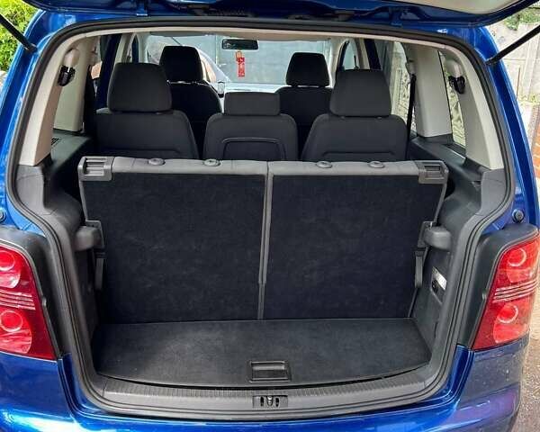 Синий Фольксваген Туран, объемом двигателя 1.4 л и пробегом 192 тыс. км за 6700 $, фото 3 на Automoto.ua