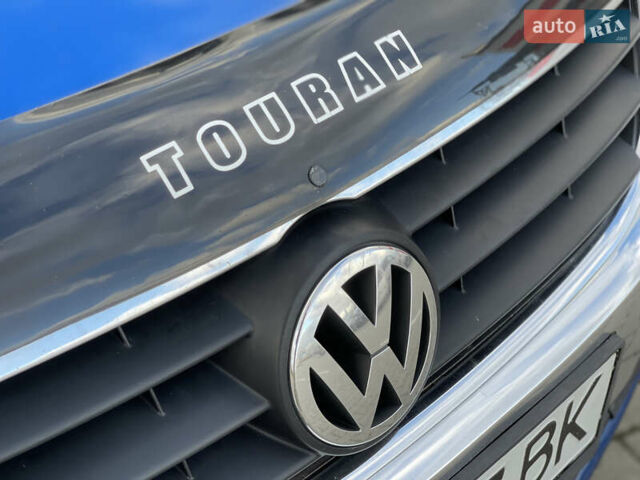 Синий Фольксваген Туран, объемом двигателя 1.6 л и пробегом 268 тыс. км за 6399 $, фото 12 на Automoto.ua