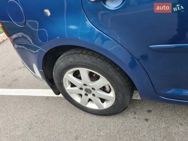 Синий Фольксваген Туран, объемом двигателя 1.6 л и пробегом 270 тыс. км за 6900 $, фото 13 на Automoto.ua