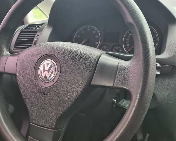 Синий Фольксваген Туран, объемом двигателя 1.6 л и пробегом 270 тыс. км за 6900 $, фото 30 на Automoto.ua